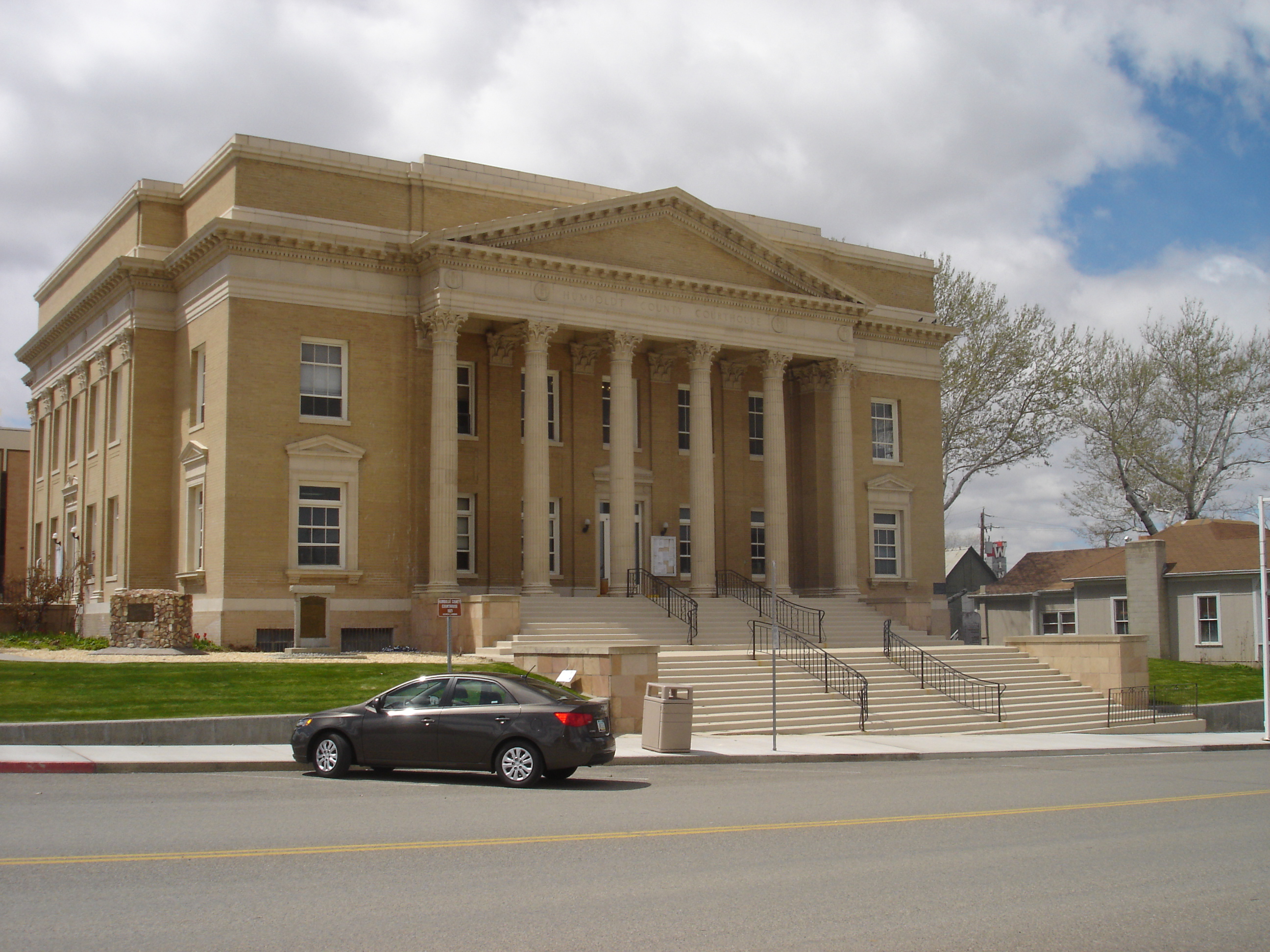 Humboldt County Courthouse in Winnemucca, NV